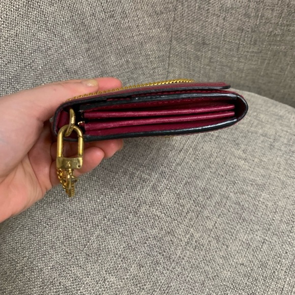 Louis Vuitton Monogram Vernis Portofeuille Sarah Wallet on Chain Pink - Picture 4 of 17